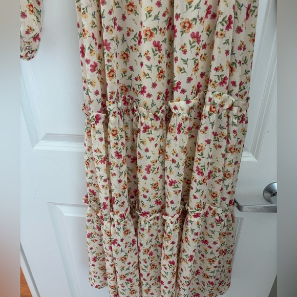 Lost + Wander Tiered Floral Smocked Midi Dress – Size S ( excellent condition ) - Picture 12 of 13
